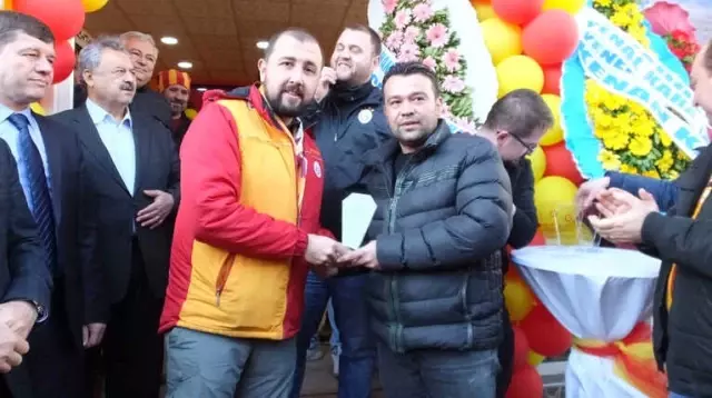 Burhaniye'de Galatasaraylılar Derneği Açıldı