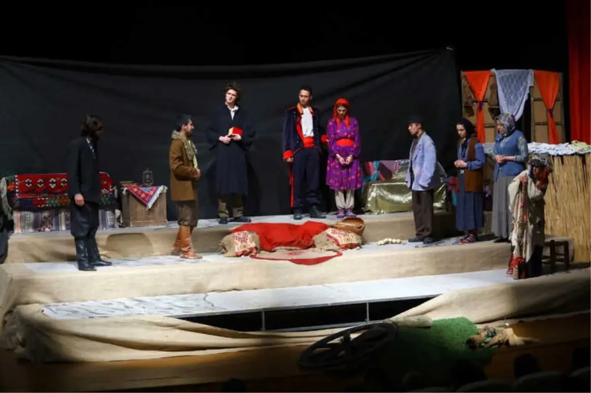 Manavgatlı Tiyatro Severler İnce Memed'i ile Buluştu