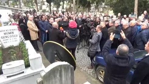 Bal-Göç'ün Kurucu Başkanı Mümin Gençoğlu Vefatının 25'inci Yılında Kabri Başında Anıldı Bal-Göç'ün Kurucu Başkanı Mümin Gençoğlu Vefatının 25'inci Yılında Kabri Başında Anıldı