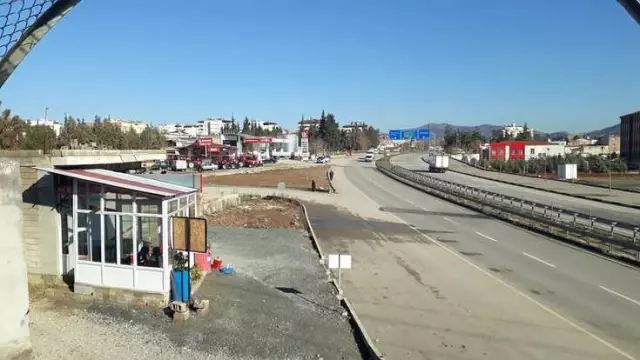 Destek Tırları Nurdağı'ndan Geçti.
