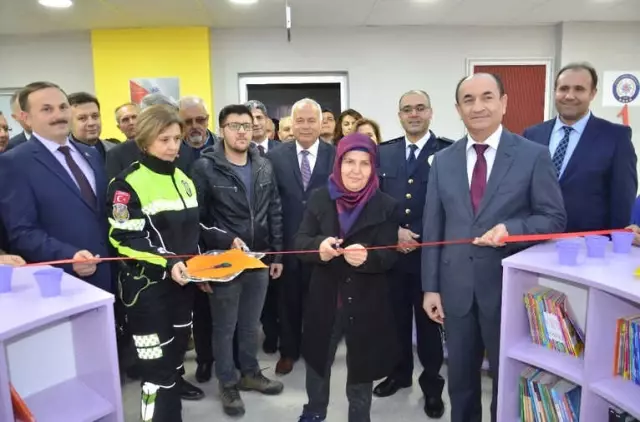 Emniyet'ten Eğitime Dev Katkı Emniyet'ten Eğitime Dev Katkı