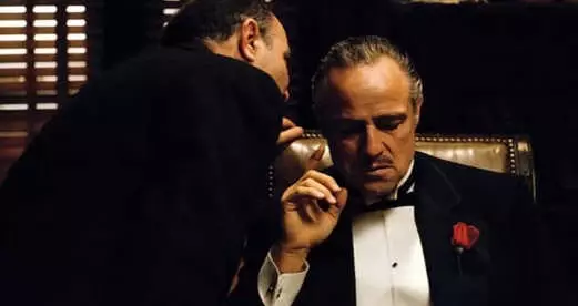 Ünlü Komedyenin Eski Eşinden Bomba İtiraflar: Marlon Brando ile Üçlü İlişki Yaşadık Ünlü Komedyenin Eski Eşinden Bomba İtiraflar: Marlon Brando ile Üçlü İlişki Yaşadık