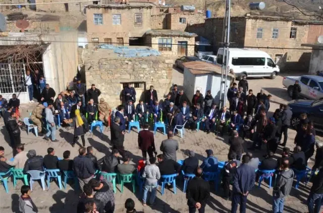 Vali Deniz, Kozluk'ta İncelemelerde Bulundu Vali Deniz, Kozluk'ta İncelemelerde Bulundu