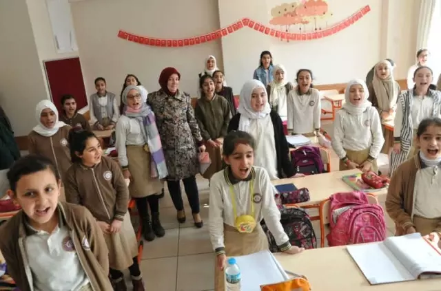 Öğrencilerden Afrin'e Mektup Öğrencilerden Afrin'e Mektup