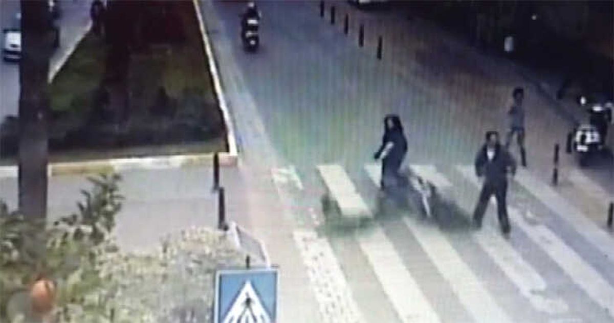 Şov Yapayım Derken Anne ile Oğluna Çarptı