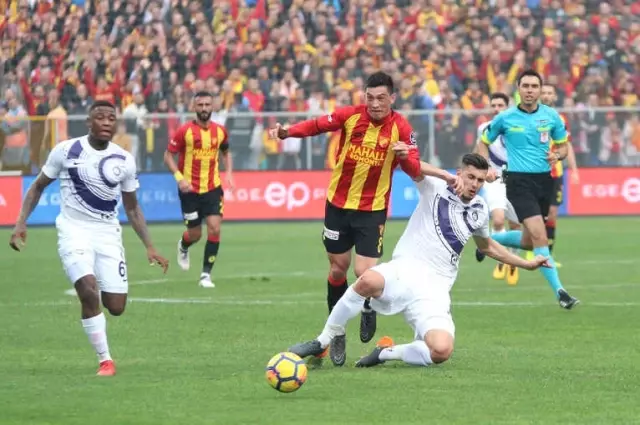 Spor Toto Süper Lig: Göztepe: 2 - Osmanlıspor: 1 (İlk Yarı)