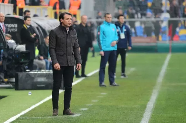 Spor Toto Süper Lig: Göztepe: 2 - Osmanlıspor: 1 (İlk Yarı)