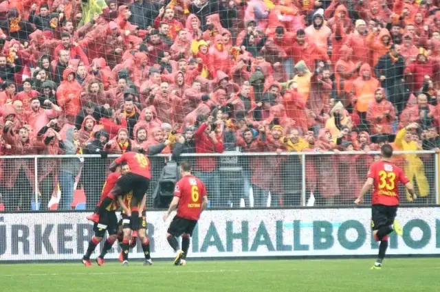 Spor Toto Süper Lig: Göztepe: 3 - Osmanlıspor: 3 (Maç Sonucu)