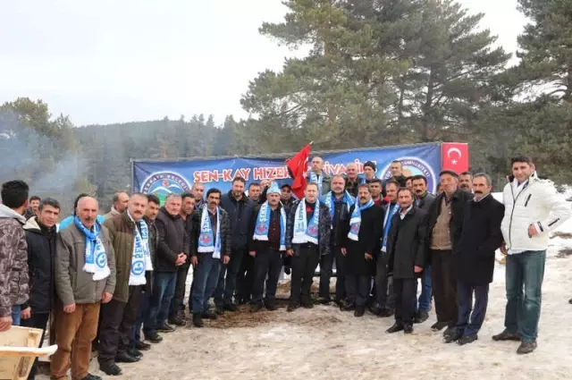 Şenkaya'da 'Şen-Kay Hızek Festivali' Renkli Görüntülere Sahne Oldu Şenkaya'da 'Şen-Kay Hızek Festivali' Renkli Görüntülere Sahne Oldu