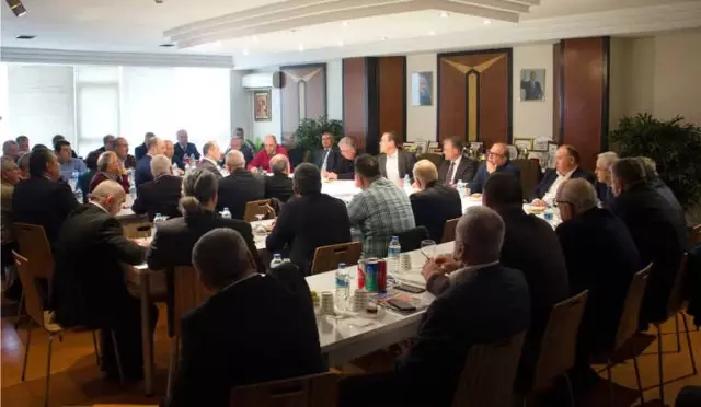 Soydaşlar Adım Adım Birleşmeye Yürüyor Soydaşlar Adım Adım Birleşmeye Yürüyor