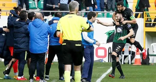 Teleset Mobilya Akhisarspor, Bursaspor'u Tek Golle Geçti