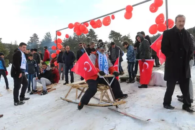 Kızak Festivali Renkli Görüntülere Sahne Oldu Kızak Festivali Renkli Görüntülere Sahne Oldu