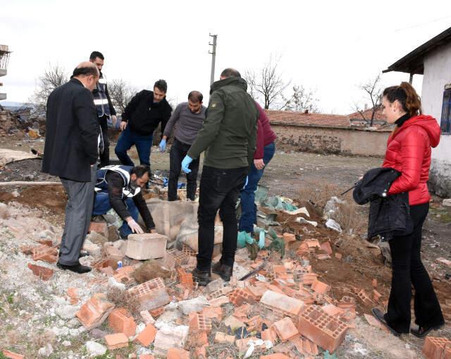 84 Şişe Sahte İçkiyle Yakalanan Adam, 'İçiciyim' Diye Kendini Savundu
