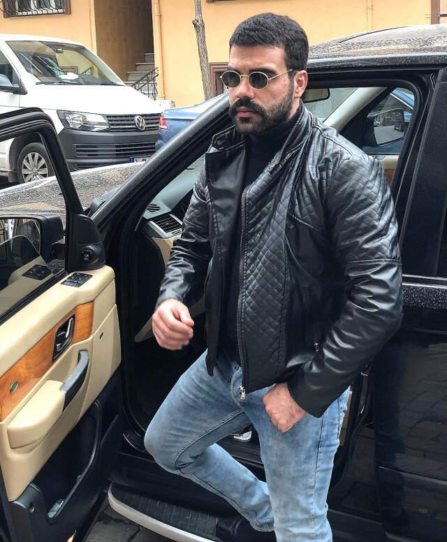Damat Adayı Birkan Key, Sosyal Medyadan Topar Topar Para Paylaşıyor