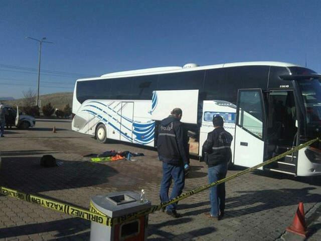 Konya Otobüste Valizinde Dinamit Bulunan Yolcu Tutuklandı