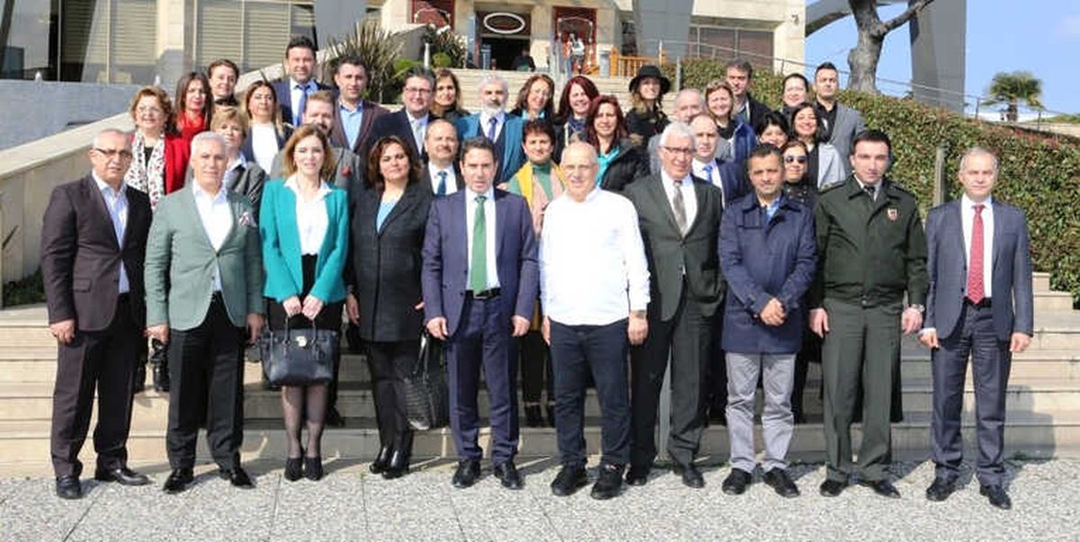 Nilüfer'de Belediye ve Kaymakamlık Çalışanları Buluştu