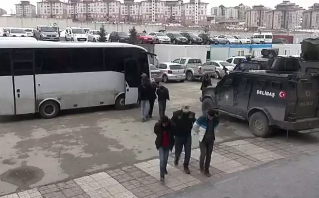 Van'da Terör Operasyonu: 18 Gözaltı