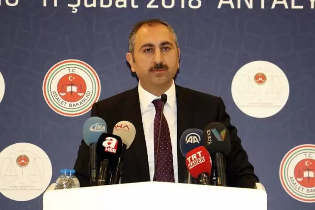 Bakan Gül'den Şehidi İcraya Veren Avukatla İlgili Açıklama