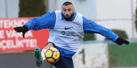 Burak Yılmaz Gollerle Döndü!