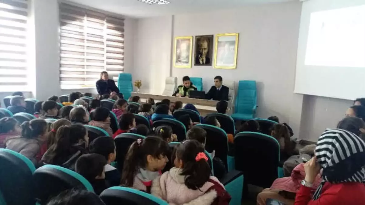 Günyüzü'nde Öğrencilere Trafik Eğitimi Verildi