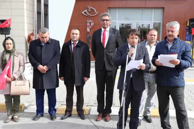 Kamu Sen, 'Mehmetçikler Beraberiz