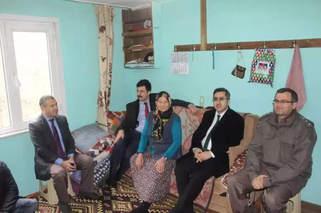 Kaymakamdan Şehit Ailesine Ziyaret