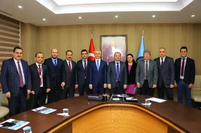 Rektör Ünal'dan Tübitak Proje Desteği Alan Öğretim Üyelerine Teşekkür