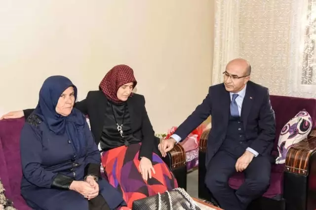 Vali Demirtaş'tan Şoförün Zorla Para İstediği Şehit Annesine Ziyaret