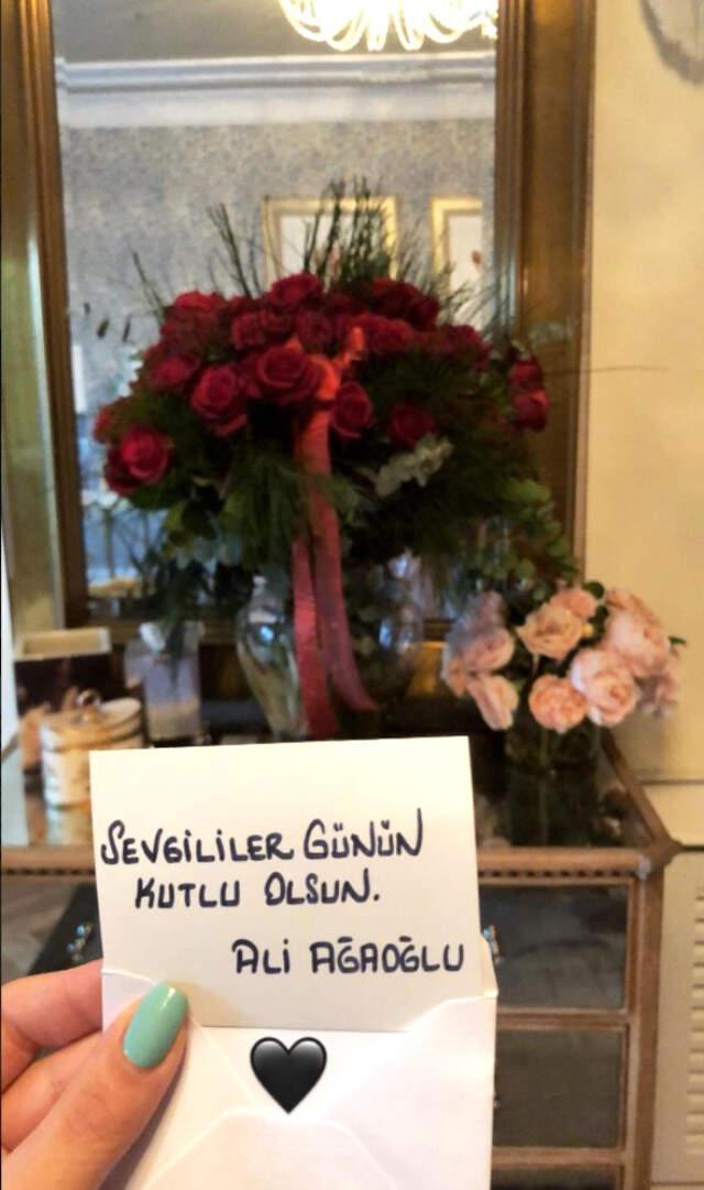 Ali Ağaoğlu'nun Mütevazi 14 Şubat Hediyesi! Çıtır Sevgiliye Buket Yaptırdı