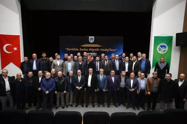 Başkan Toçoğlu Akyazı İlçe Teşkilatıyla Bir Araya Geldi