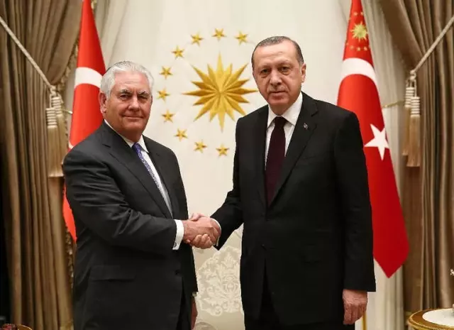 Cumhurbaşkanı Erdoğan, ABD Dışişleri Bakanı Tillerson'ı Kabul Etti