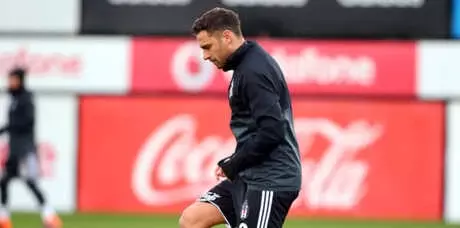 Dusko Tosic İlk 11'e Doğru