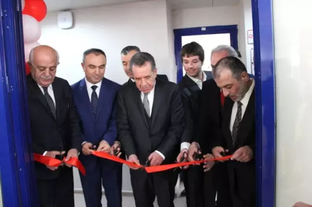 Hayırsever İş Adamından Üniversiteye Laboratuar