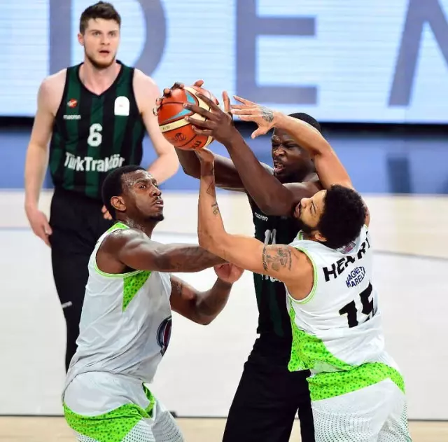 PTT Erkekler Türkiye Kupası: Tofaş: 80 - Sakarya Büyükşehir Belediye Basketbol: 78