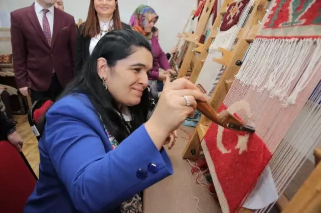 Bayan Yavuz, Öğrencileri Sevindirdi Bayan Yavuz, Öğrencileri Sevindirdi