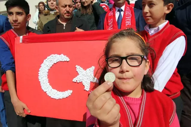 Öğrencilerden Zeytin Dalı Harekatı'na Destek Öğrencilerden Zeytin Dalı Harekatı'na Destek
