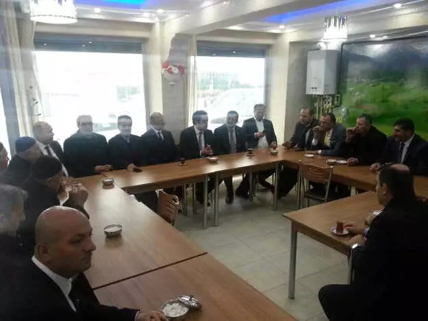 Başkan Hakan'dan İstanbul'a Çıkarma Başkan Hakan'dan İstanbul'a Çıkarma