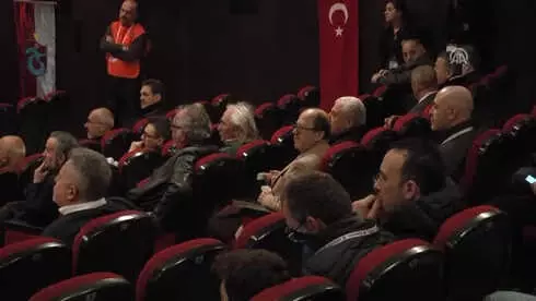 Trabzonspor Kulübü Divan Başkanlığı'na Yeniden Ali Sürmen Seçildi Trabzonspor Kulübü Divan Başkanlığı'na Yeniden Ali Sürmen Seçildi