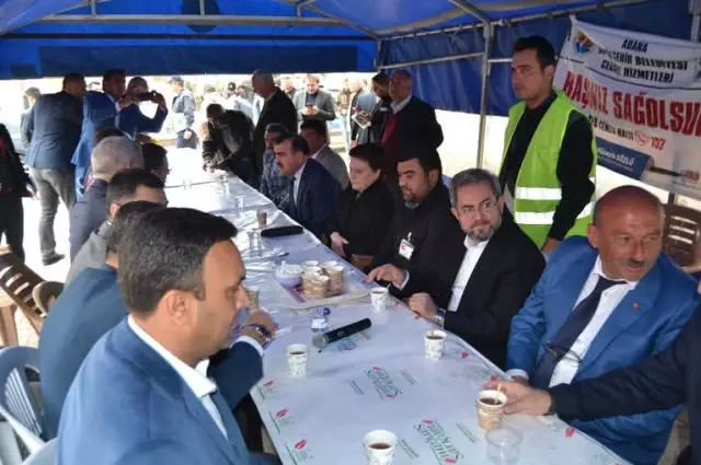 Vekillerden Şehit Evine Taziye Ziyareti