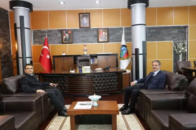 Başkan Alemdar, İl Jandarma Komutanı Yiğit ile Bir Araya Geldi