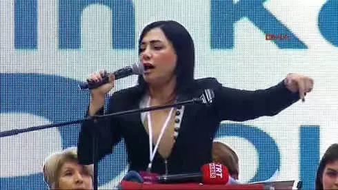 Cumhuriyet Halk Partisi Kadın Kolları 13. Olağan Kurultayını Ankara Ahmet Taner Kışlalı Spor... Cumhuriyet Halk Partisi Kadın Kolları 13. Olağan Kurultayını Ankara Ahmet Taner Kışlalı Spor...