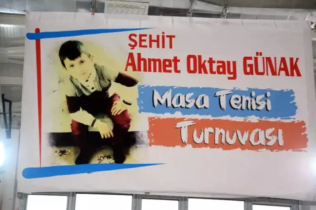 Viranşehir'de Bombalı Araçla Yapılan Saldırıda Şehit Edilen 2 Kişi Anıldı Viranşehir'de Bombalı Araçla Yapılan Saldırıda Şehit Edilen 2 Kişi Anıldı