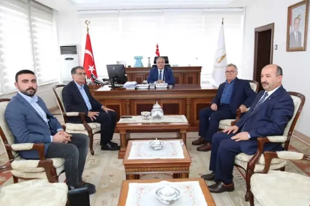 Anadolu Mektebi'nin Kurucusu Sami Güçlü: Milli ve Manevi Değerlerimize Sahip Çıkalım