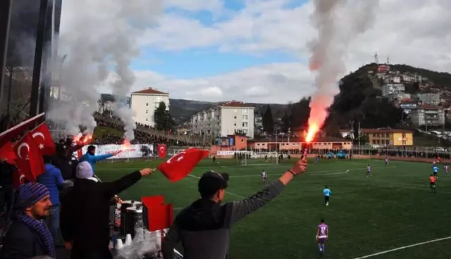 Kdz. Ereğli Belediyespor Kastamonu'yu 4-1 Yendi Kdz. Ereğli Belediyespor Kastamonu'yu 4-1 Yendi