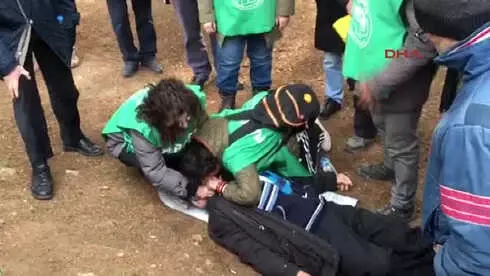 Manisa Milletvekili Biçer'den Çaldağı'nda Hayat Kurtaran Müdahale Manisa Milletvekili Biçer'den Çaldağı'nda Hayat Kurtaran Müdahale