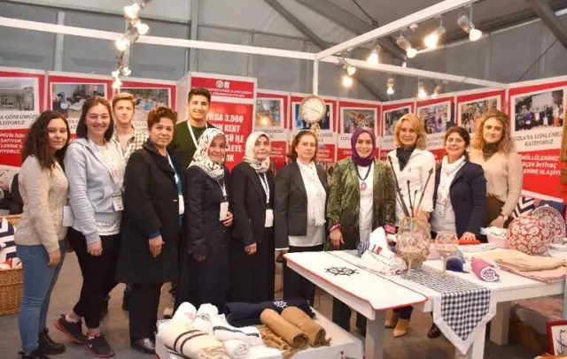 Tuzla Belediyesi Gönül Elleri Çarşısı, Boat Show'a Sosyal Sorumluluk Projesiyle Katıldı