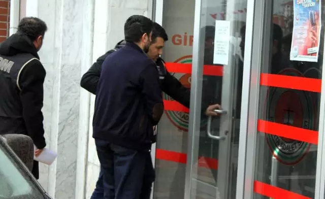 17-25 Aralık Kumpası' Savcısının Amcası Tutuklandı 17-25 Aralık Kumpası' Savcısının Amcası Tutuklandı