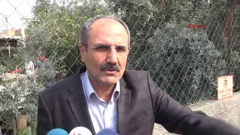Adana-Kahraman Şöför Konuştu Öğrenciler 'Pes Etme' Diye Bağırdı Adana-Kahraman Şöför Konuştu Öğrenciler 'Pes Etme' Diye Bağırdı