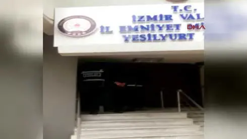 İzmir Mali Şube'den FETÖ Operasyonu! 5 Kişi Gözaltında İzmir Mali Şube'den FETÖ Operasyonu! 5 Kişi Gözaltında