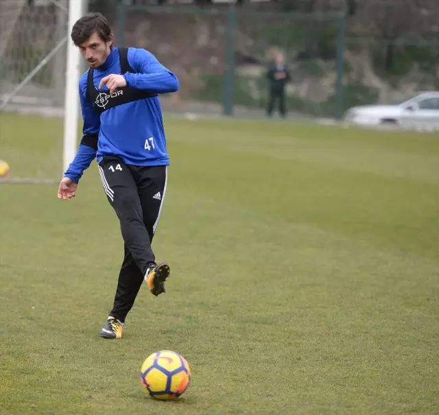 Karabükspor İlk Deplasman Galibiyetini Almak İstiyor Karabükspor İlk Deplasman Galibiyetini Almak İstiyor